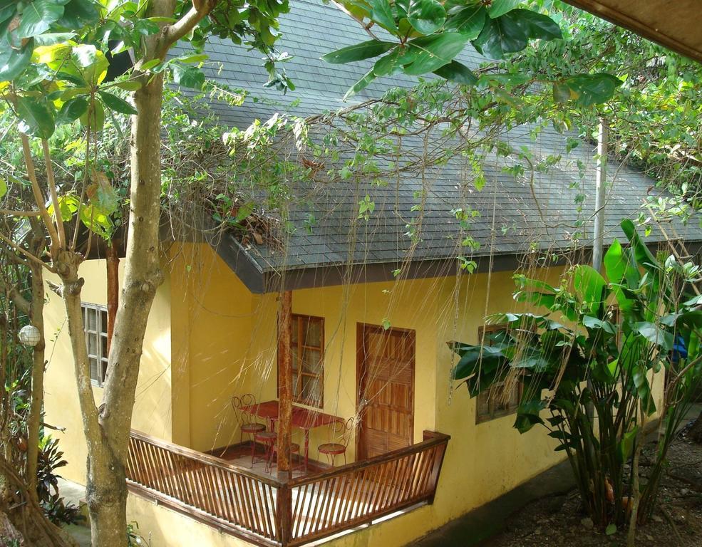 Sun Garden Hilltop Resort Manoc-Manoc Bagian luar foto