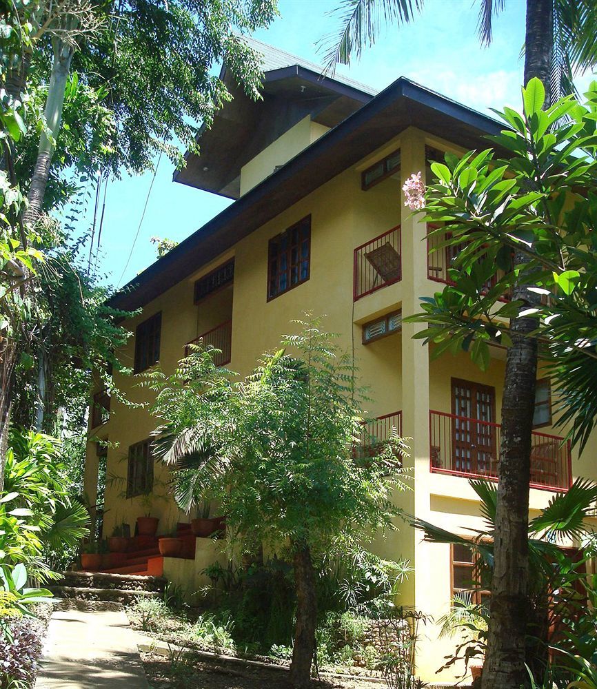 Sun Garden Hilltop Resort Manoc-Manoc Bagian luar foto
