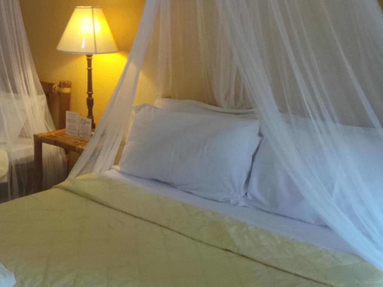 Sun Garden Hilltop Resort Manoc-Manoc Bagian luar foto